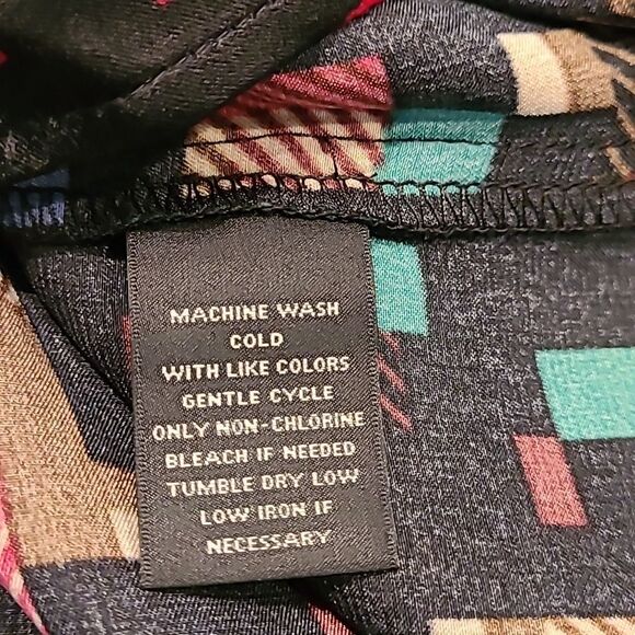 NWT Investments Black with Colorful Print  Bow Blouse Long Sleeve Button Down - Picture 11 of 12